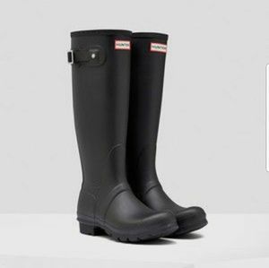 Tall matte black hunter rain boots